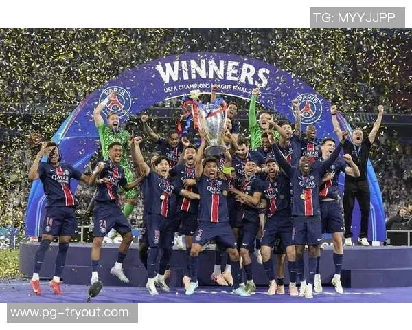 欧联杯巴黎圣日耳曼大胜曼城战术解析与惨败瞬间回顾