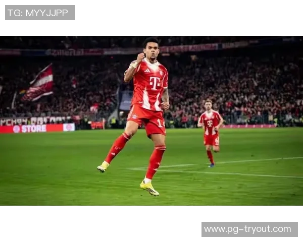 中超赛场惊现冷门拜仁狂胜尤文图斯上演帽子戏法引发全场沸腾 中超赛场惊现冷门拜仁狂胜尤文图斯上演帽子戏法引发全场沸腾