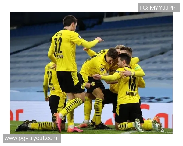 中超赛场惊现冷门多特蒙德大胜拜仁引发热议与数据分析